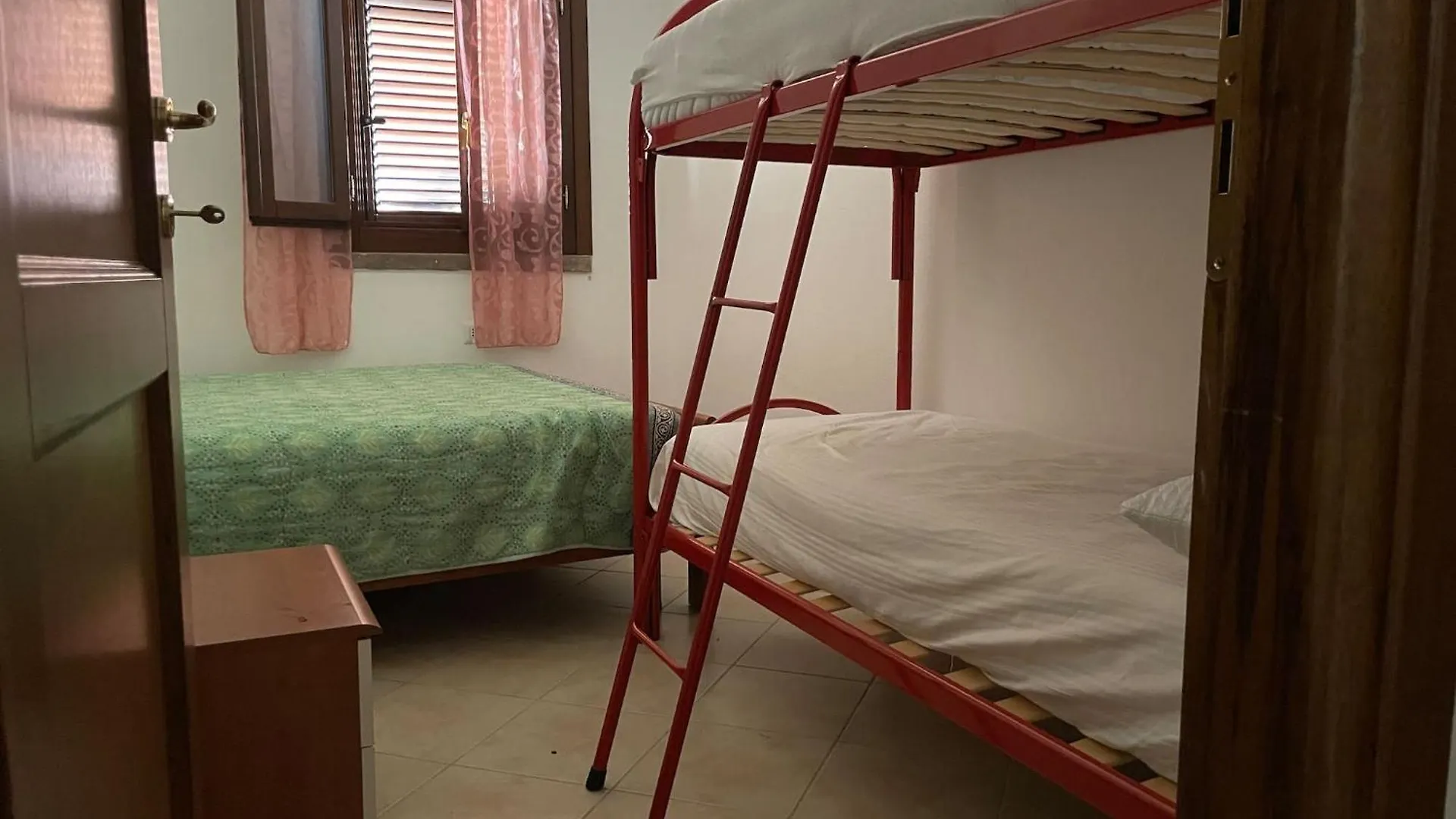 Big Home Zan01/02 - 4 Bedrooms - 16 Beds - 4 B Agrustos